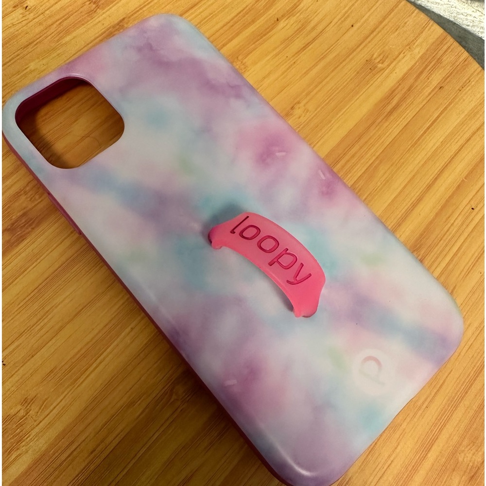 Loopy phone case